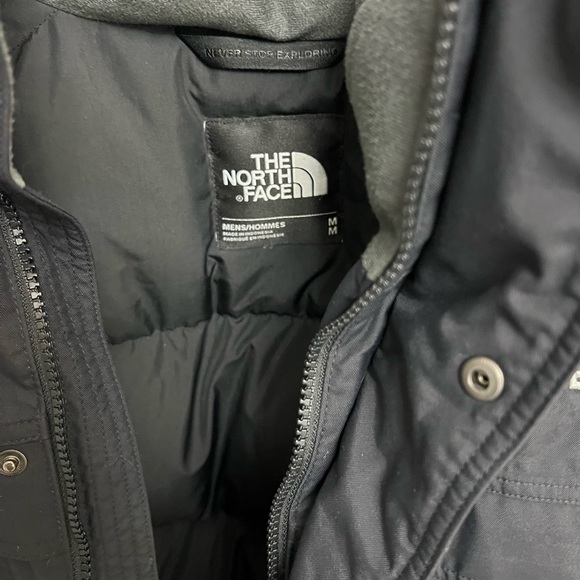 Men’s North Face Thick Parka with face shield n hood men’s medium - Picture 5 of 12